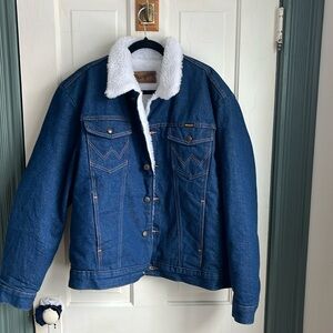 WRANGLER MEN'S SHERPA LINED DENIM JACKET